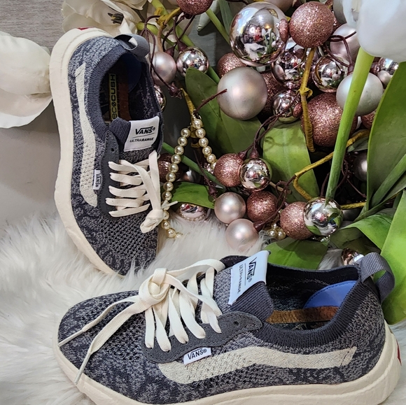 VANS Off The Wall Ultrarange Vr3 Grey Sneaker Shoes new - Picture 4 of 10